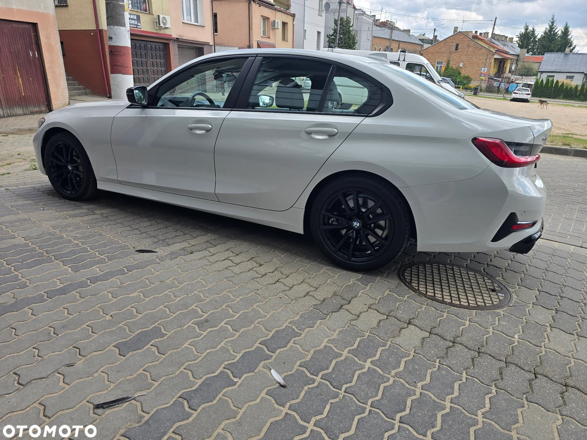BMW Seria 3 330i Luxury Line - 17