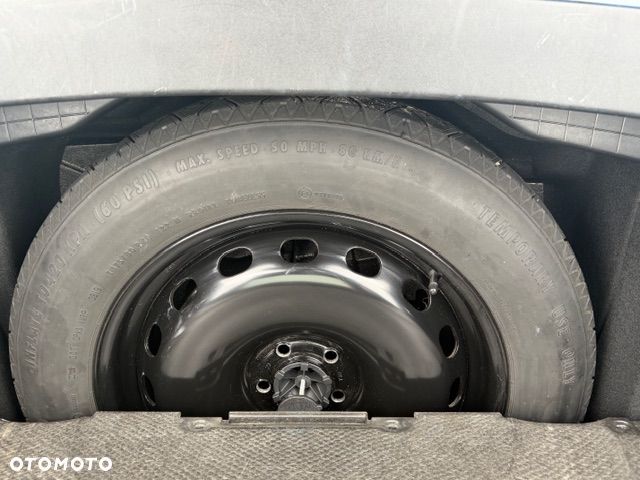 Land Rover Range Rover Velar 2.0 P250 R-Dynamic HSE - 25