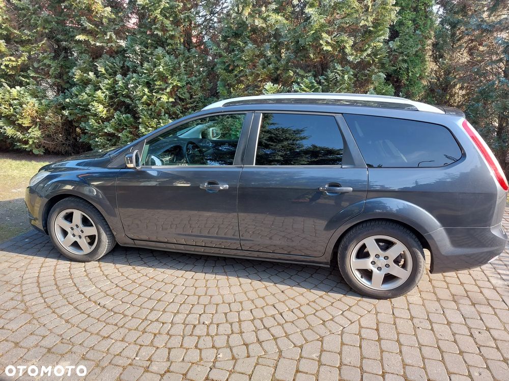 Ford Focus 1.6 16V Trend - 2