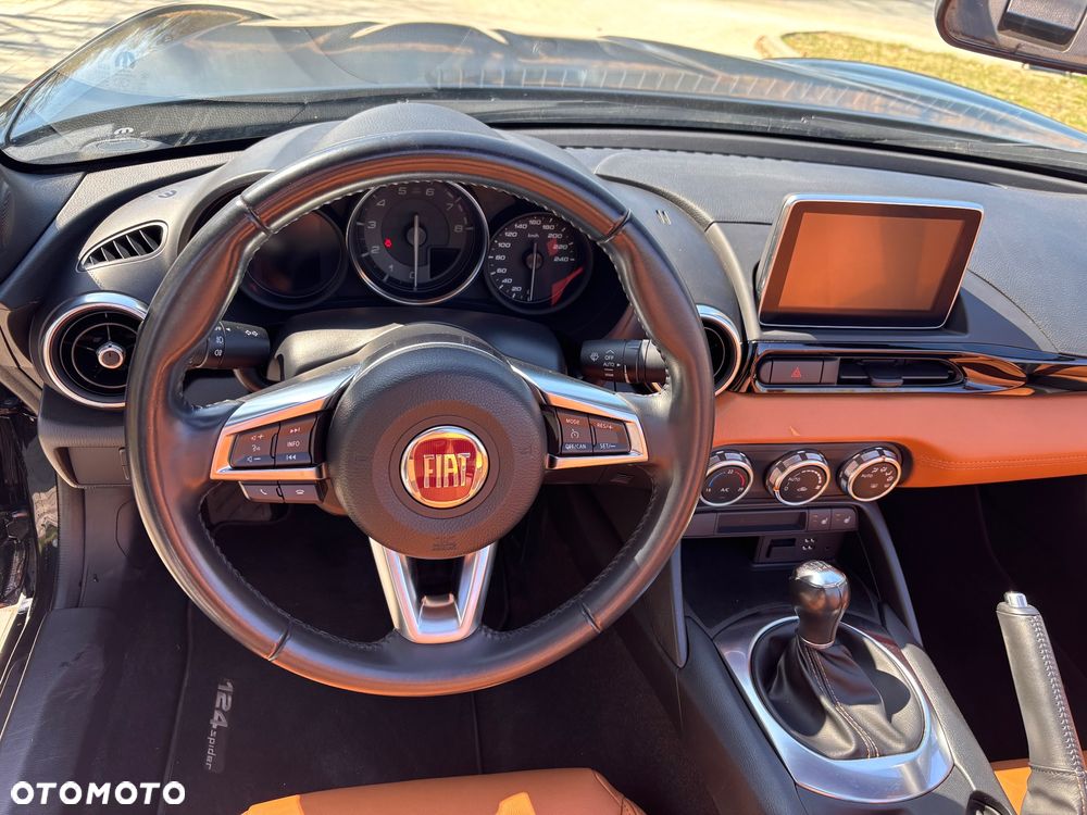 Fiat 124 Spider 1.4 MultiAir Turbo Lusso - 22