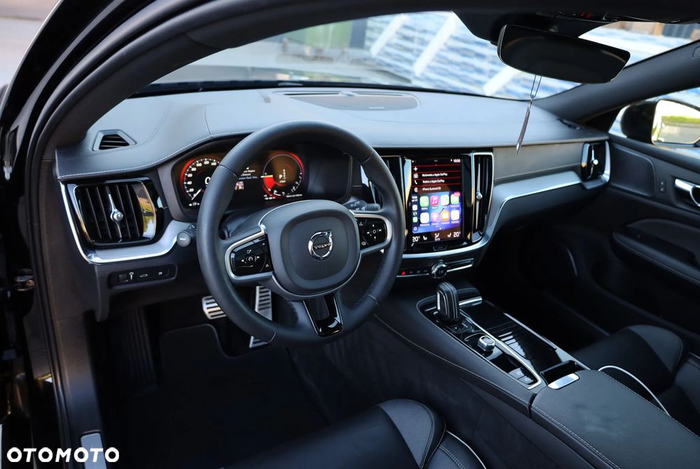 Volvo V60 T8 AWD Recharge Geartronic RDesign - 16