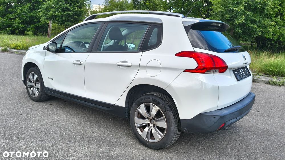 Peugeot 2008 1.6 e-HDi Allure S&S - 5