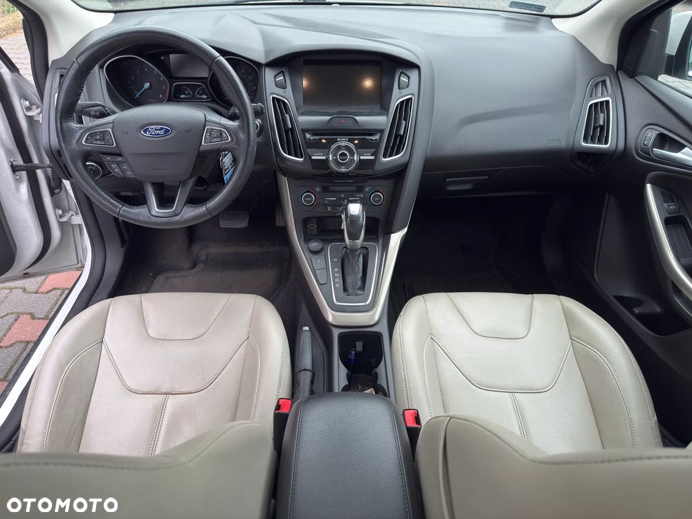 Ford Focus - 17