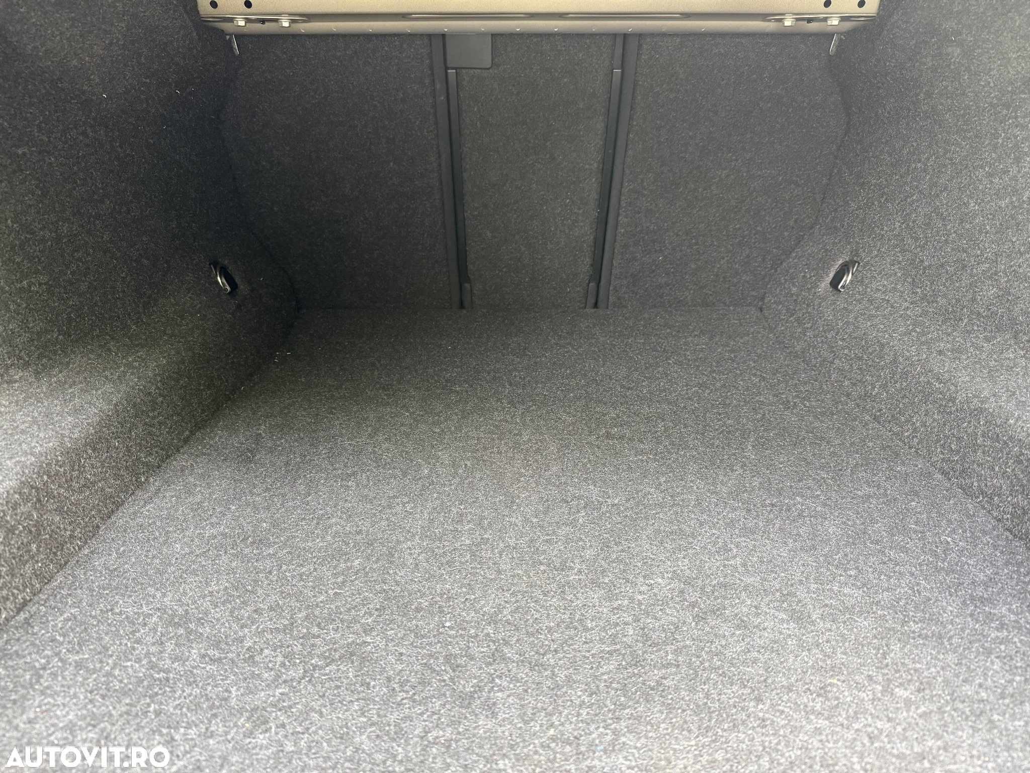 BMW Seria 5 520i Aut. - 32