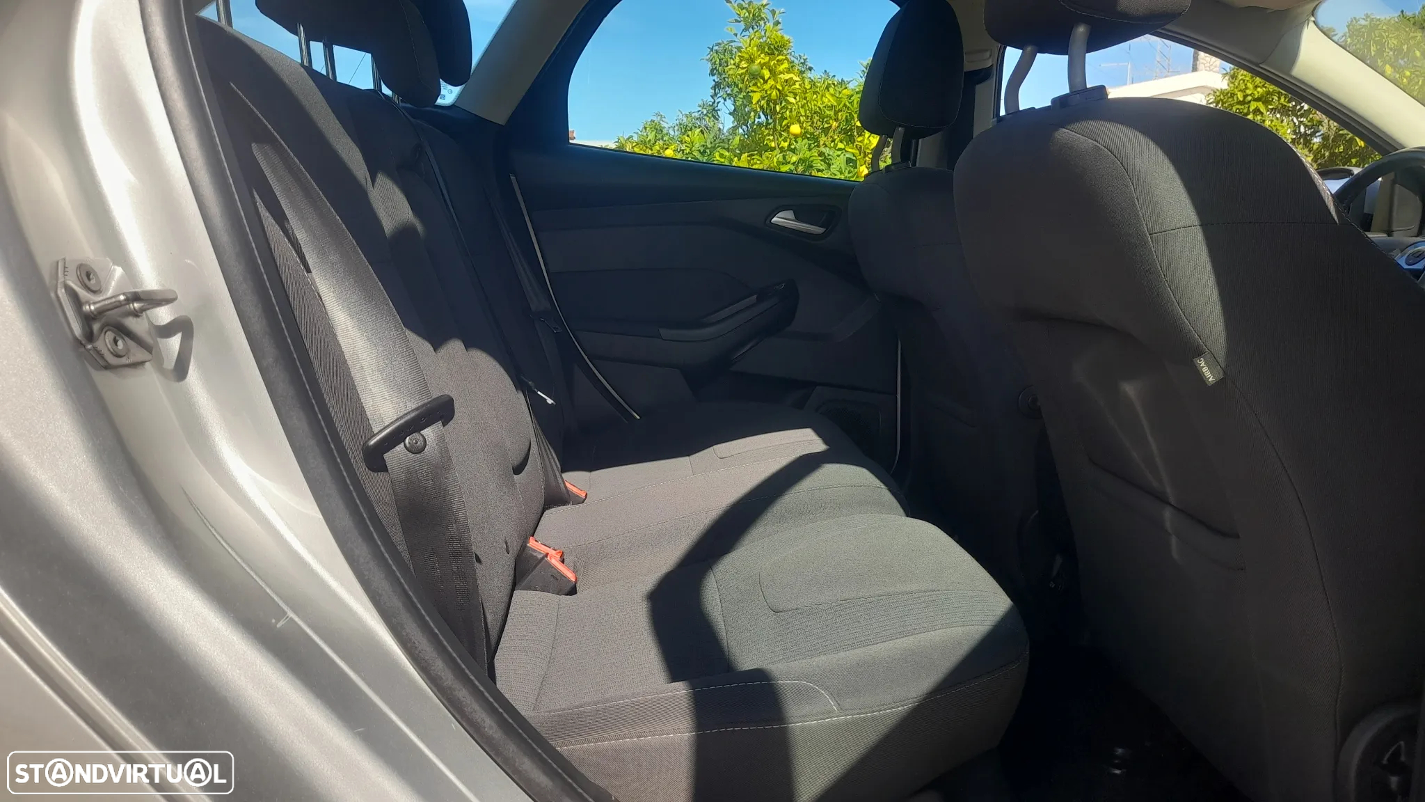 Ford Focus SW 1.6 TDCi Trend - 38