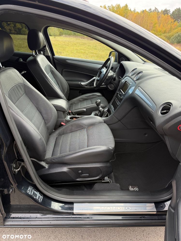 Ford Mondeo 2.0 TDCi Black Magic - 28