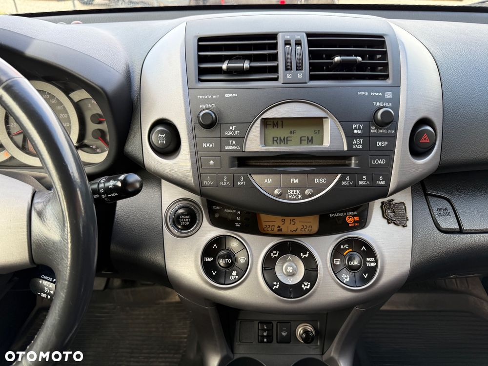 Toyota RAV4 2.2 D-4D Sol - 20