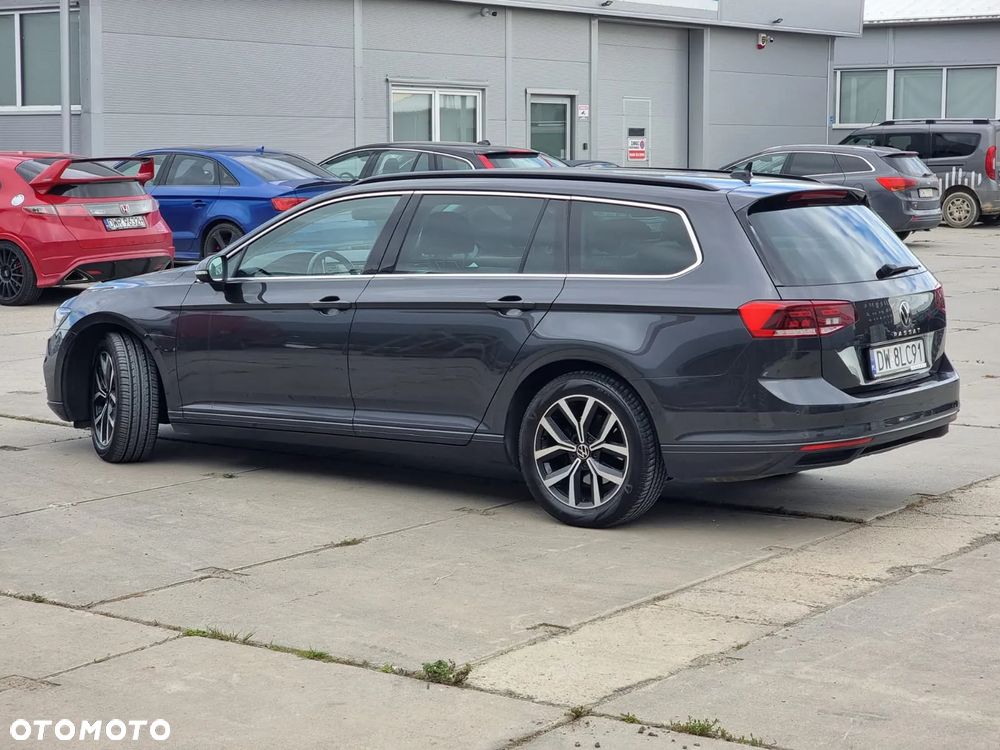 Volkswagen Passat 2.0 TSI Business DSG - 8