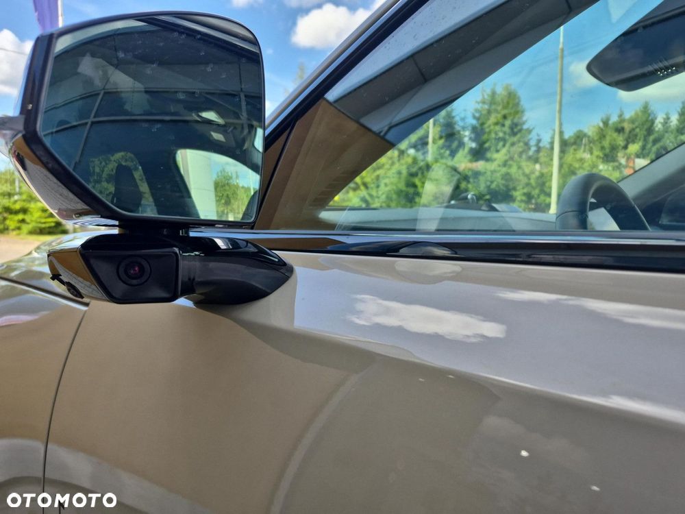 Volvo EX90 - 15