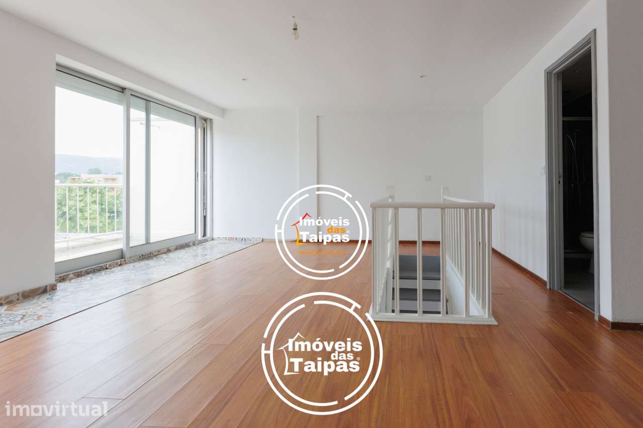 Vende-se Apartamento Duplex Centro das Taipas - Grande imagem: 5/20