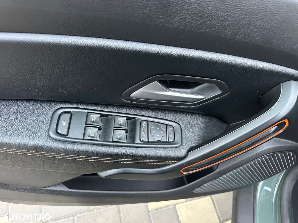 Dacia Duster 1.5 Blue dCi 4WD Prestige - 10