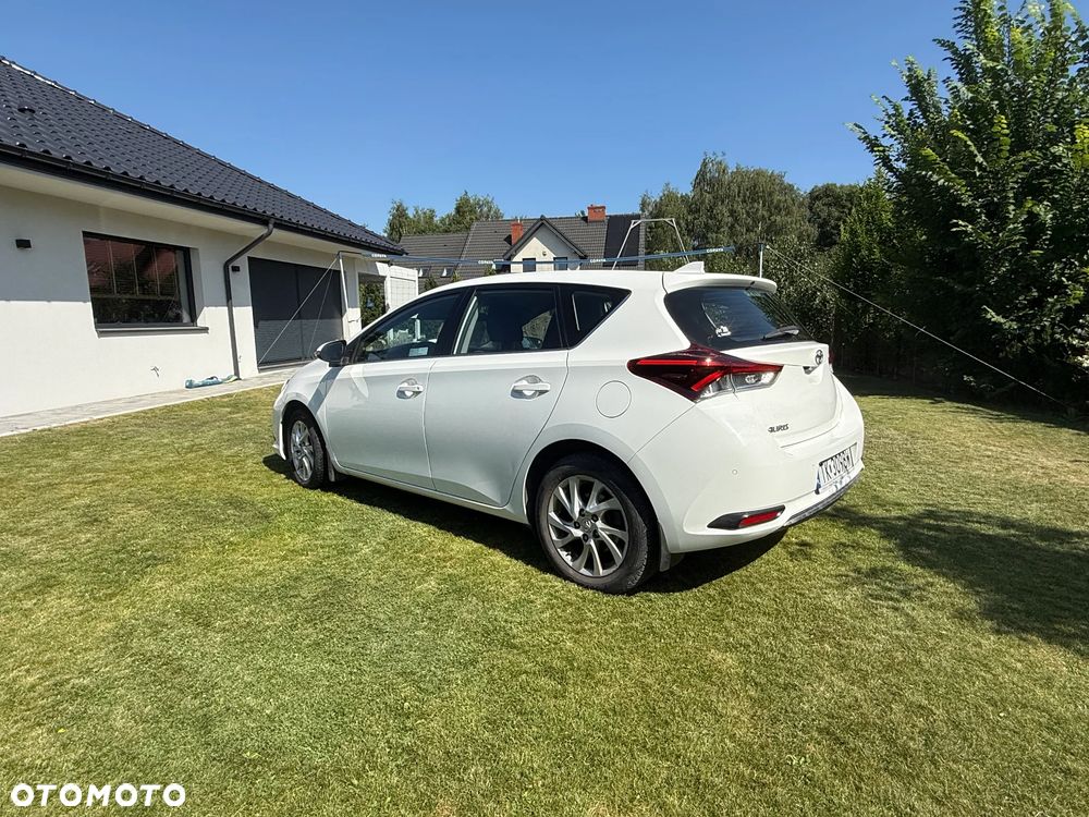 Toyota Auris 1.6 Classic Plus - 3