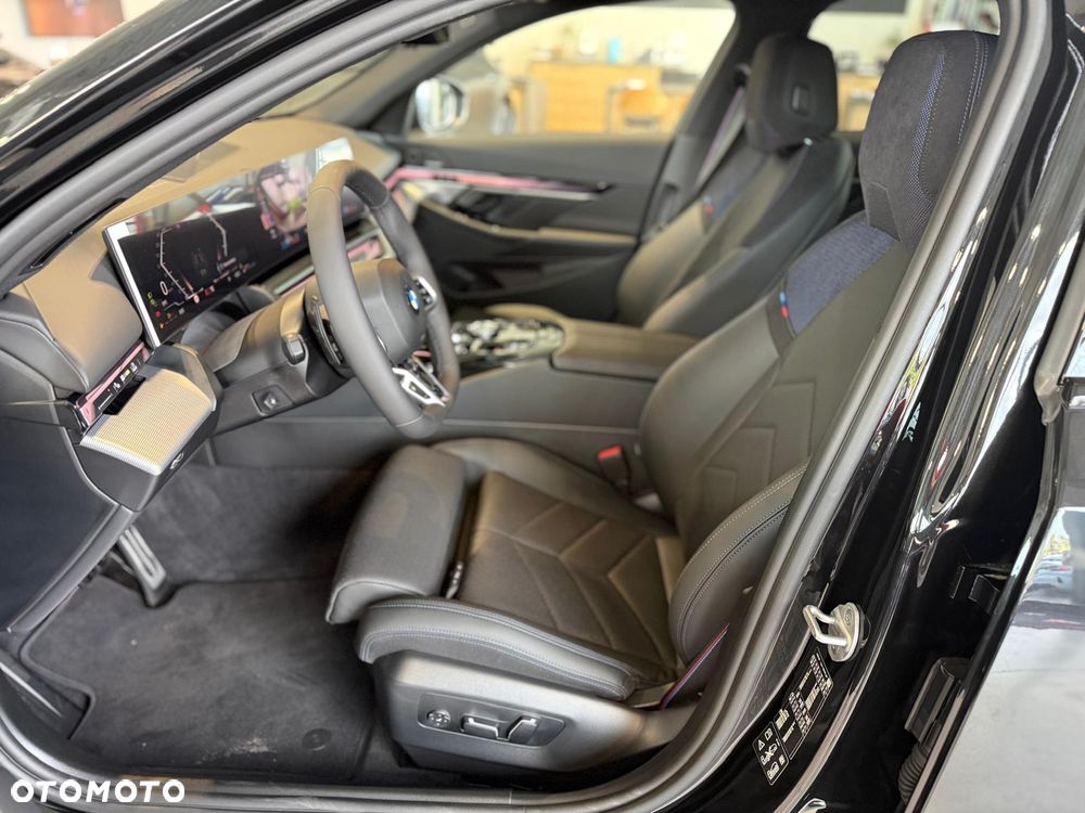 BMW Seria 5 520d xDrive mHEV M Sport sport - 6