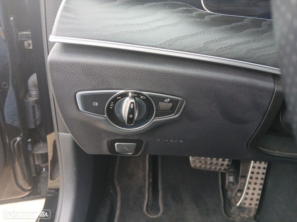 Mercedes-Benz E 300 de 9G-TRONIC AMG Line - 22