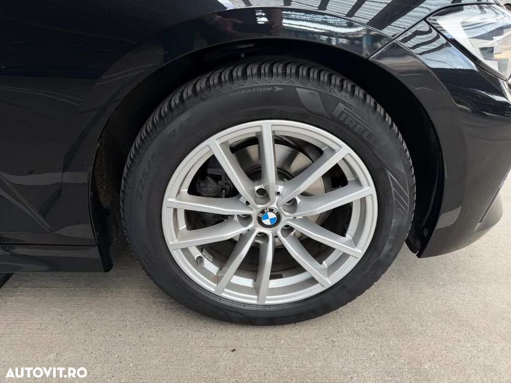 BMW Seria 3 318i AT - 9
