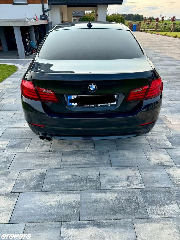 BMW Seria 5 525d xDrive - 5