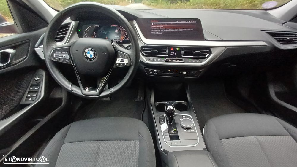 BMW 118 i Aut. Advantage - 19