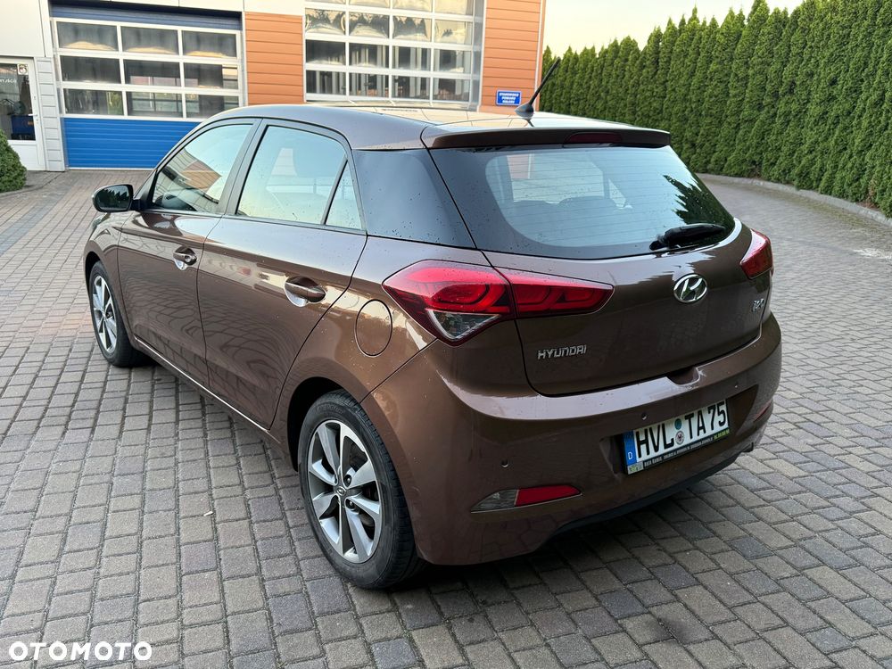 Hyundai i20 1.4 - 8