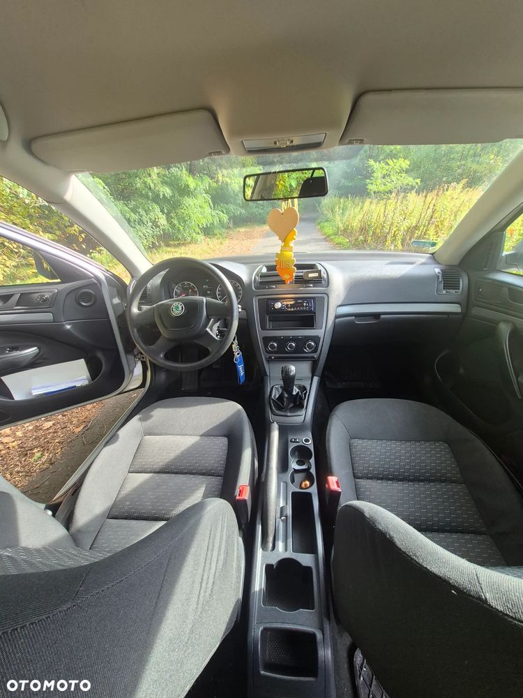 Skoda Octavia 1.6 Tour - 19