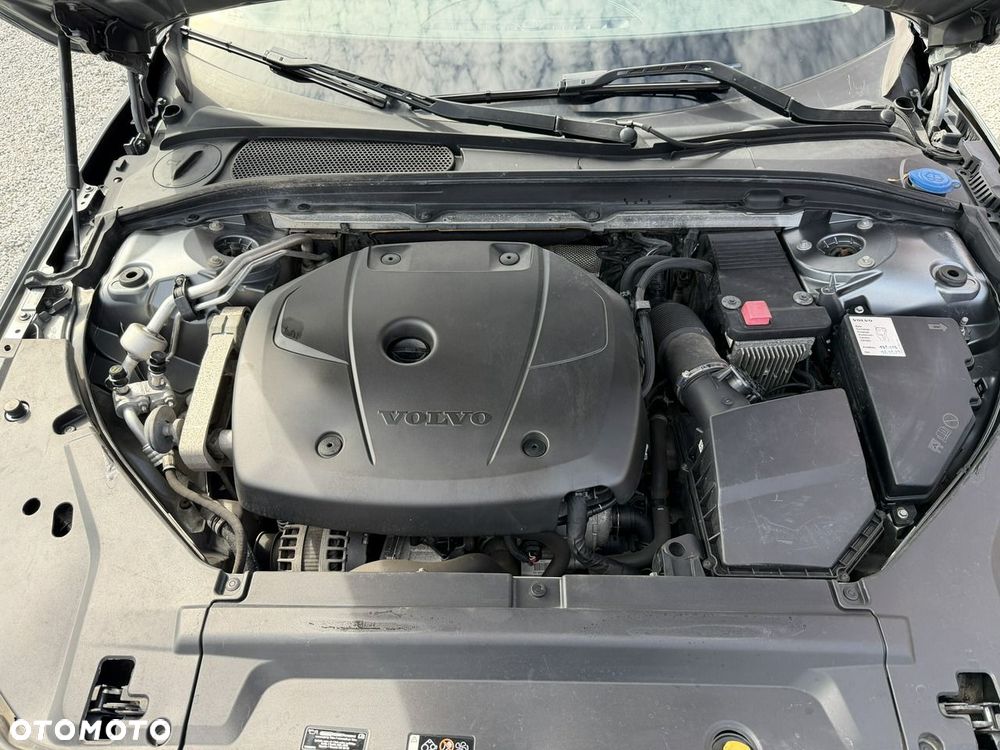 Volvo V90 Cross Country T5 AWD Pro - 32