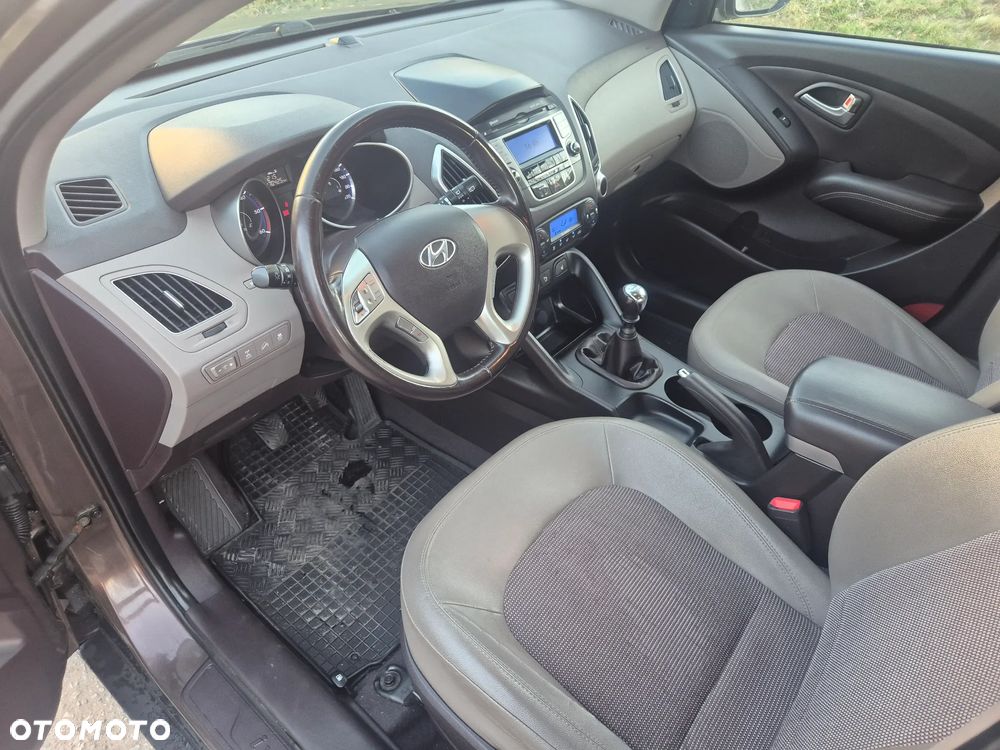 Hyundai ix35 2.0 CRDi 4WD Premium - 9