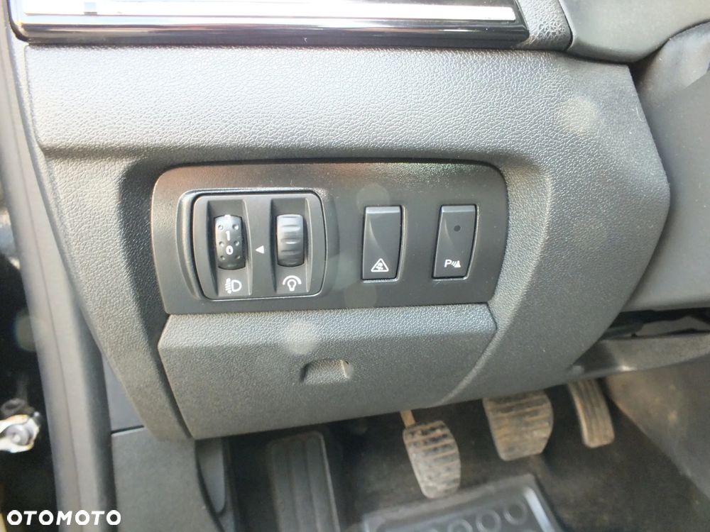 Renault Fluence - 16