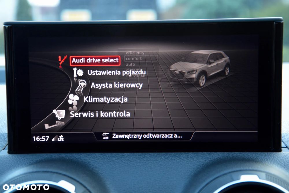 Audi Q2 35 TDI Quattro S tronic S line - 33