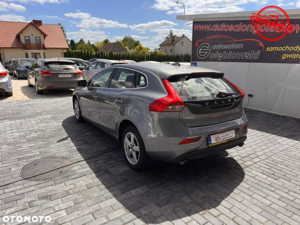 Volvo V40 - 8
