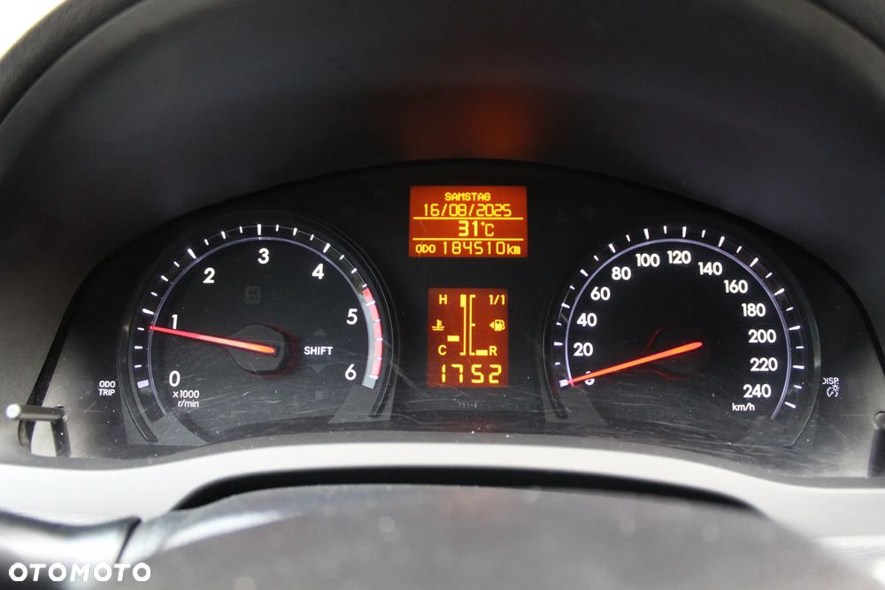 Toyota Avensis 2.0 D-4D Premium - 27