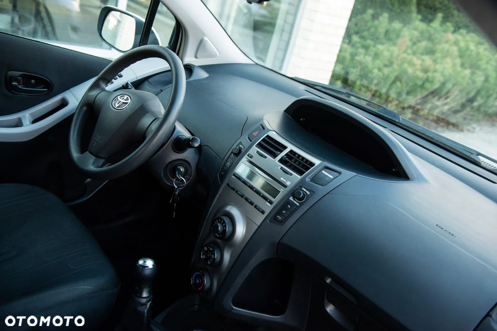 Toyota Yaris 1.0 VVT-i Comfort - 26