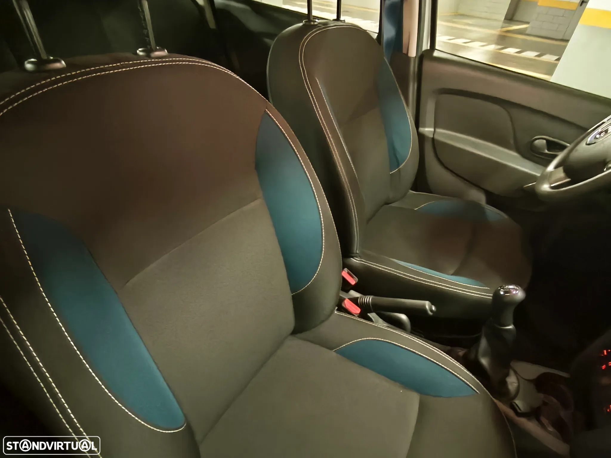 Dacia Sandero 1.5 dCi SL Explorer - 16