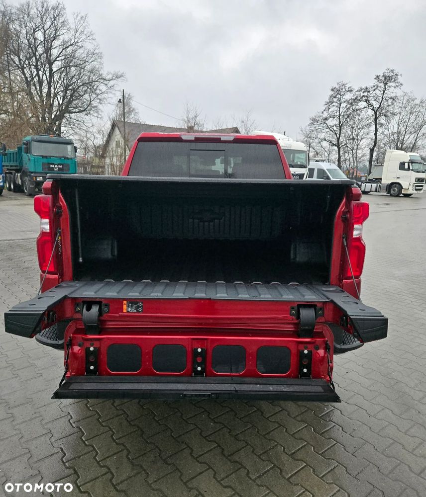 Chevrolet Silverado - 7