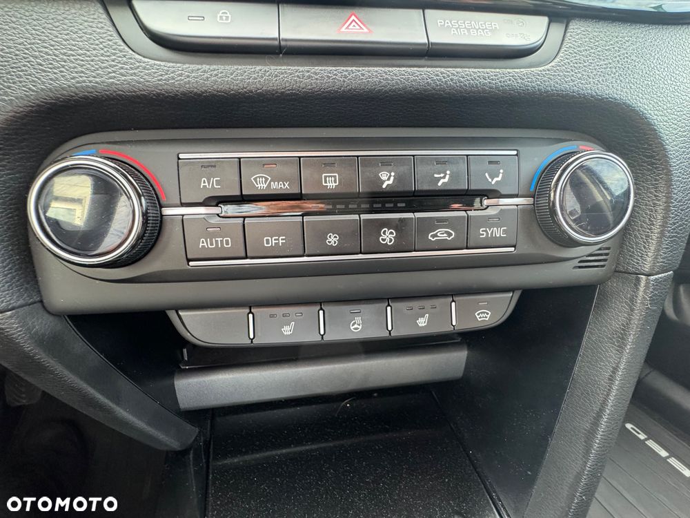 Kia XCeed - 15