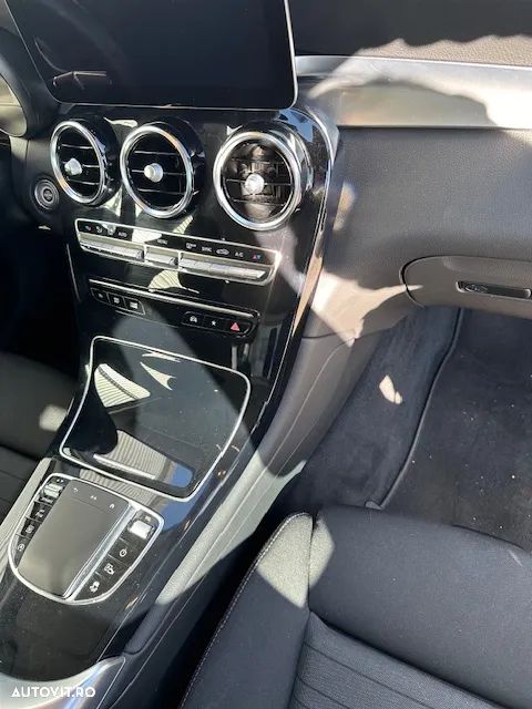 Mercedes-Benz GLC 220 d 4Matic 9G-TRONIC - 29