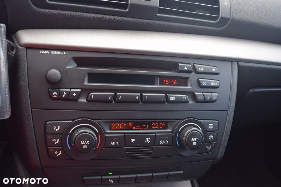 BMW Seria 1 116i - 11