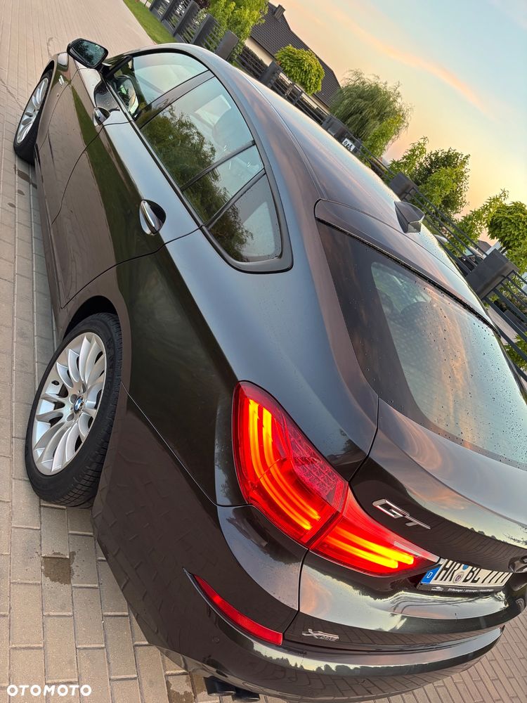 BMW 5GT 530d xDrive - 11