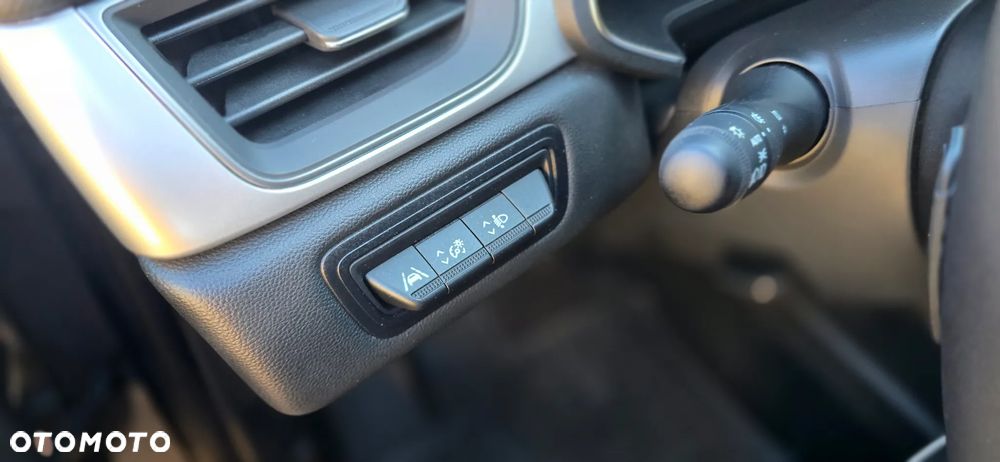 Renault Captur 1.3 TCe Intens EDC - 23