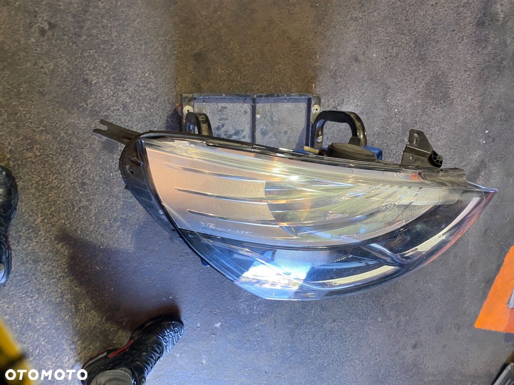 RENAULT CLIO 4 IV LAMPA PRZEDNIA PRAWA REFLEKTOR PRAWY PRZÓD EUROPA 260102796R Wwa - 6
