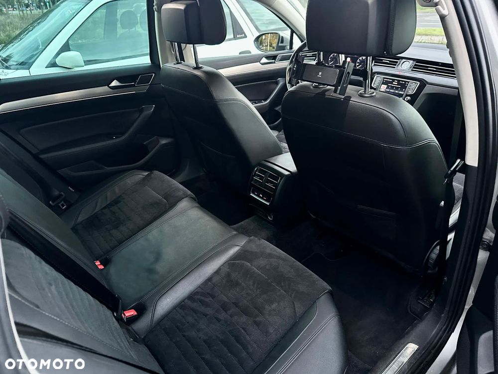 Volkswagen Passat 2.0 TDI BMT 4Mot Highline DSG - 12