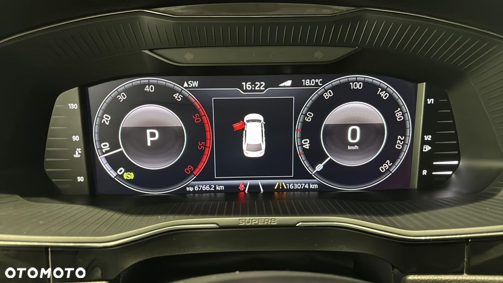 Skoda Superb 2.0 TDI SCR 4x4 L&K DSG - 14