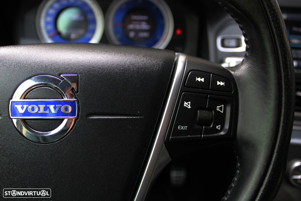 Volvo XC 60 2.0 D3 R-Design Geartronic - 37