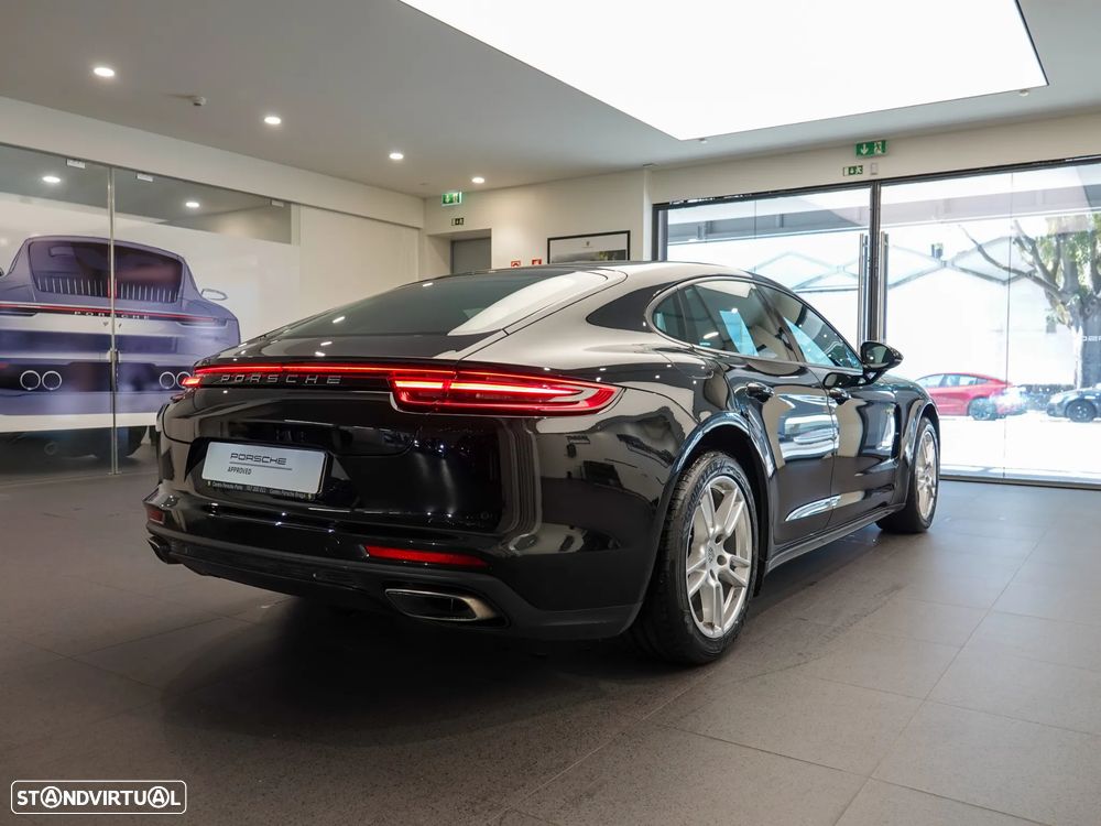 Porsche Panamera 4 E-Hybrid - 5