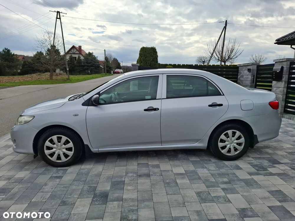 Toyota Corolla 1.4 VVT-i Terra - 9