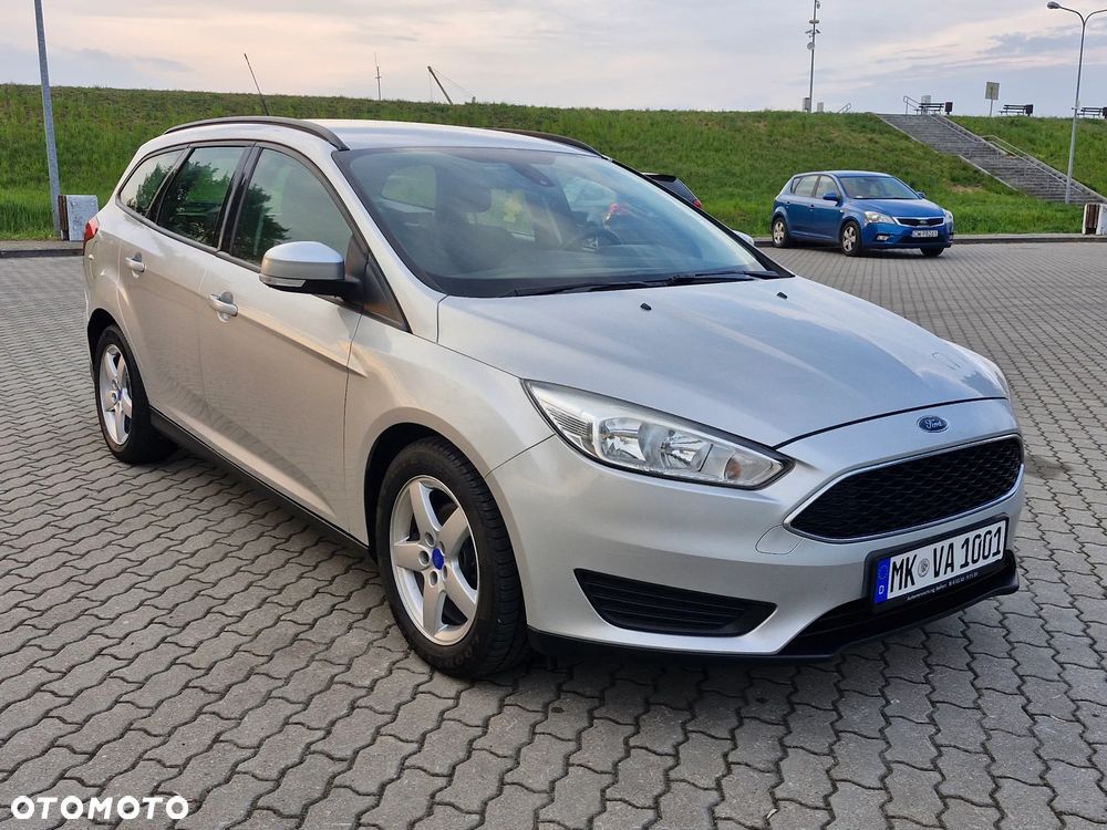 Ford Focus 1.5 TDCi SYNC Edition ASS - 2