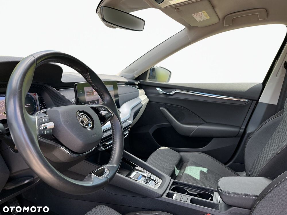 Skoda Octavia 2.0 TDI Style DSG - 10