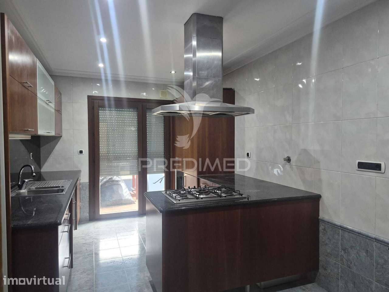 Apartamento T2  no Edifício Varandas da Lezíria (Vila Franca de Xira) - Grande imagem: 2/28