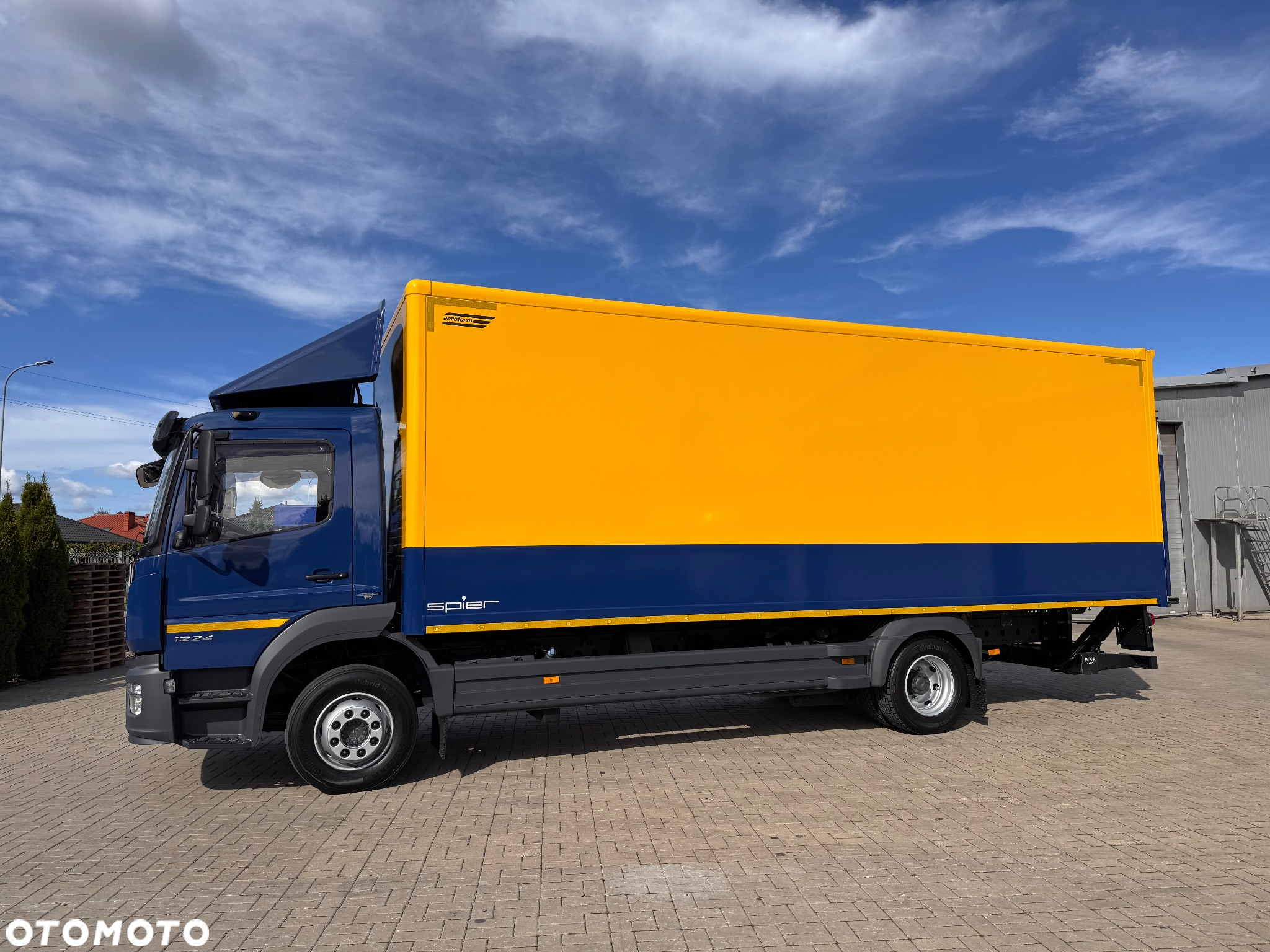 Mercedes-Benz ATEGO - 12