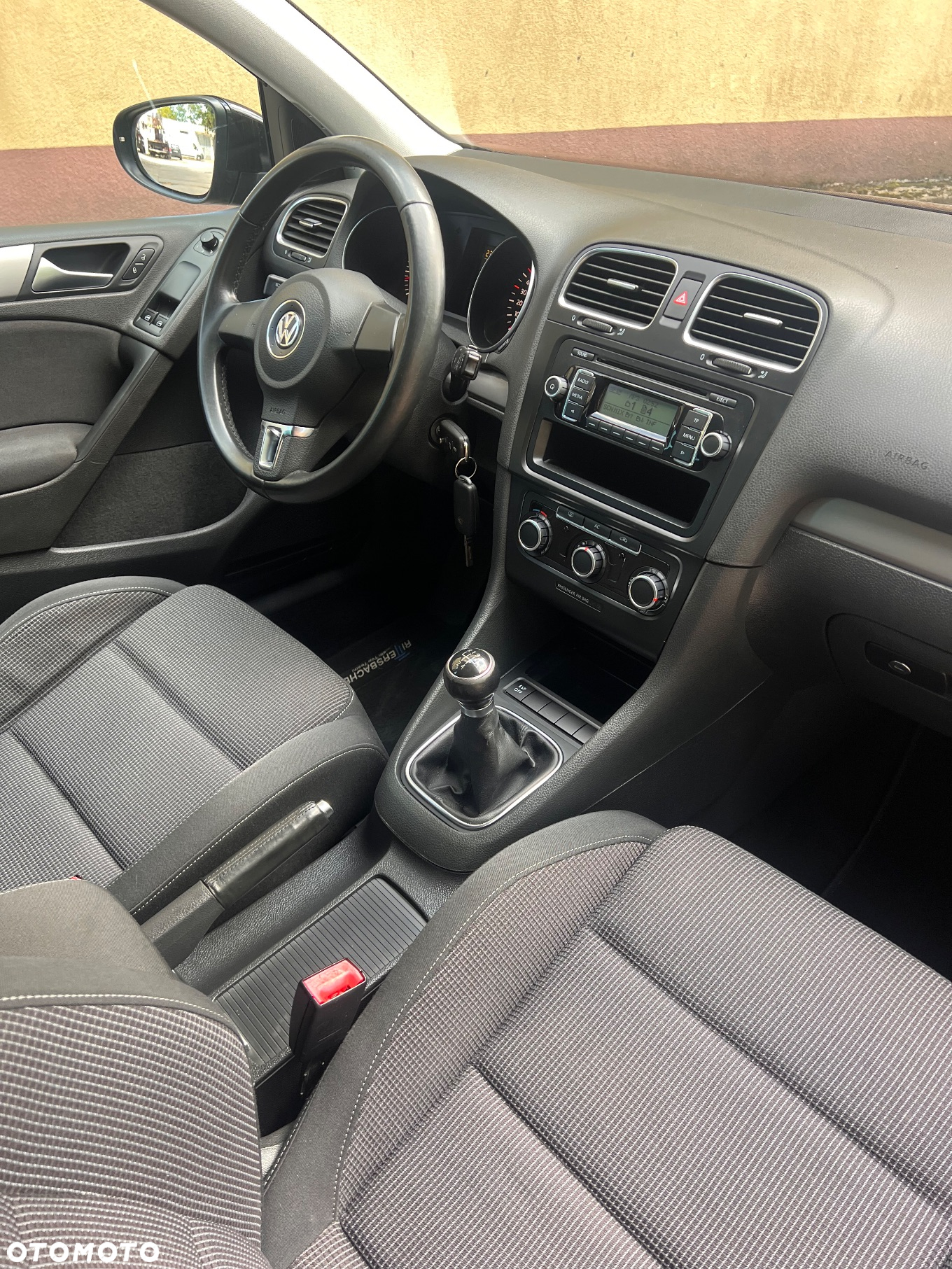 Volkswagen Golf - 12