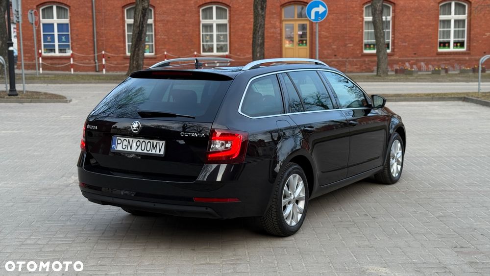 Skoda Octavia 2.0 TDI Style DSG - 8