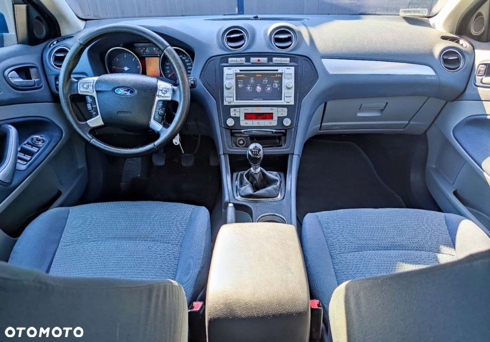 Ford Mondeo - 24